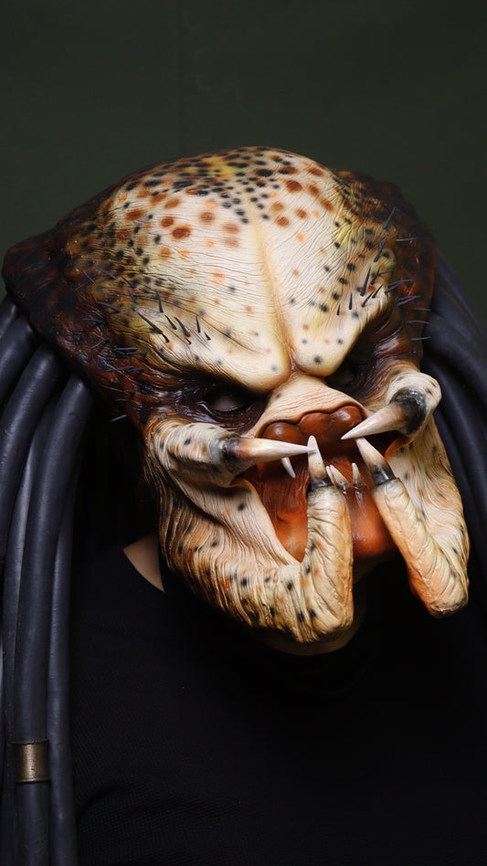 Máscara clásica Depredador 1987 animatronica, con Biohelmet