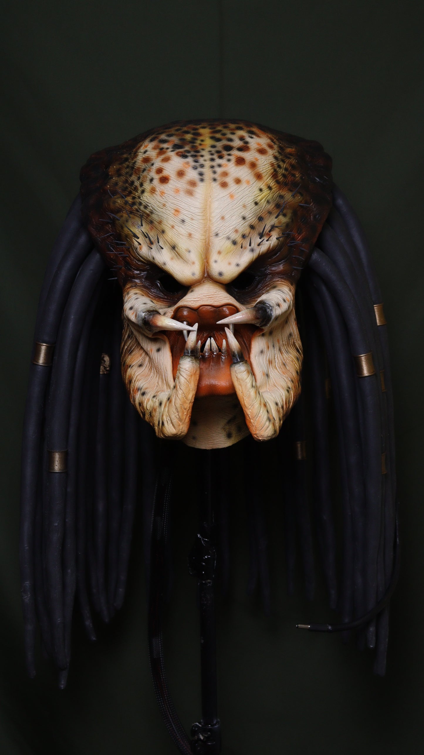 Máscara clásica Depredador 1987 animatronica, con Biohelmet