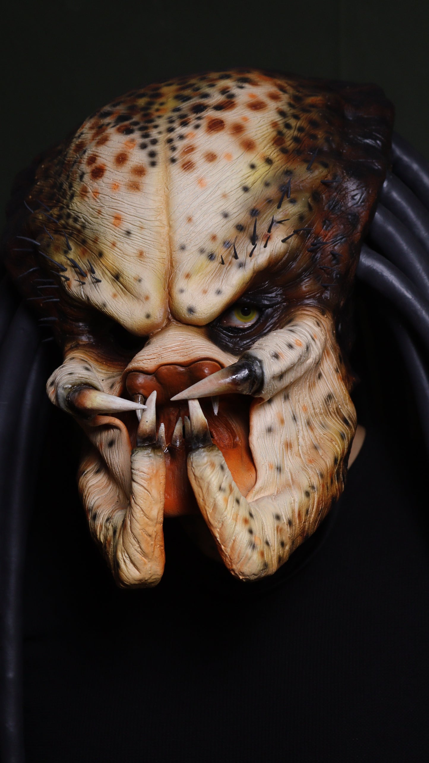 Máscara clásica Depredador 1987 animatronica, con Biohelmet