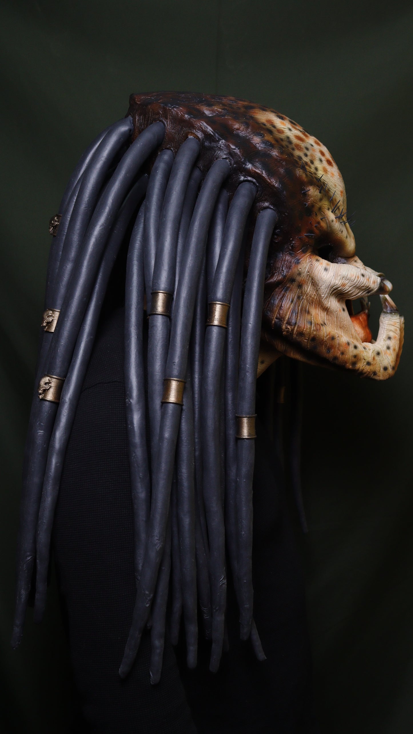 Máscara clásica Depredador 1987 animatronica, con Biohelmet