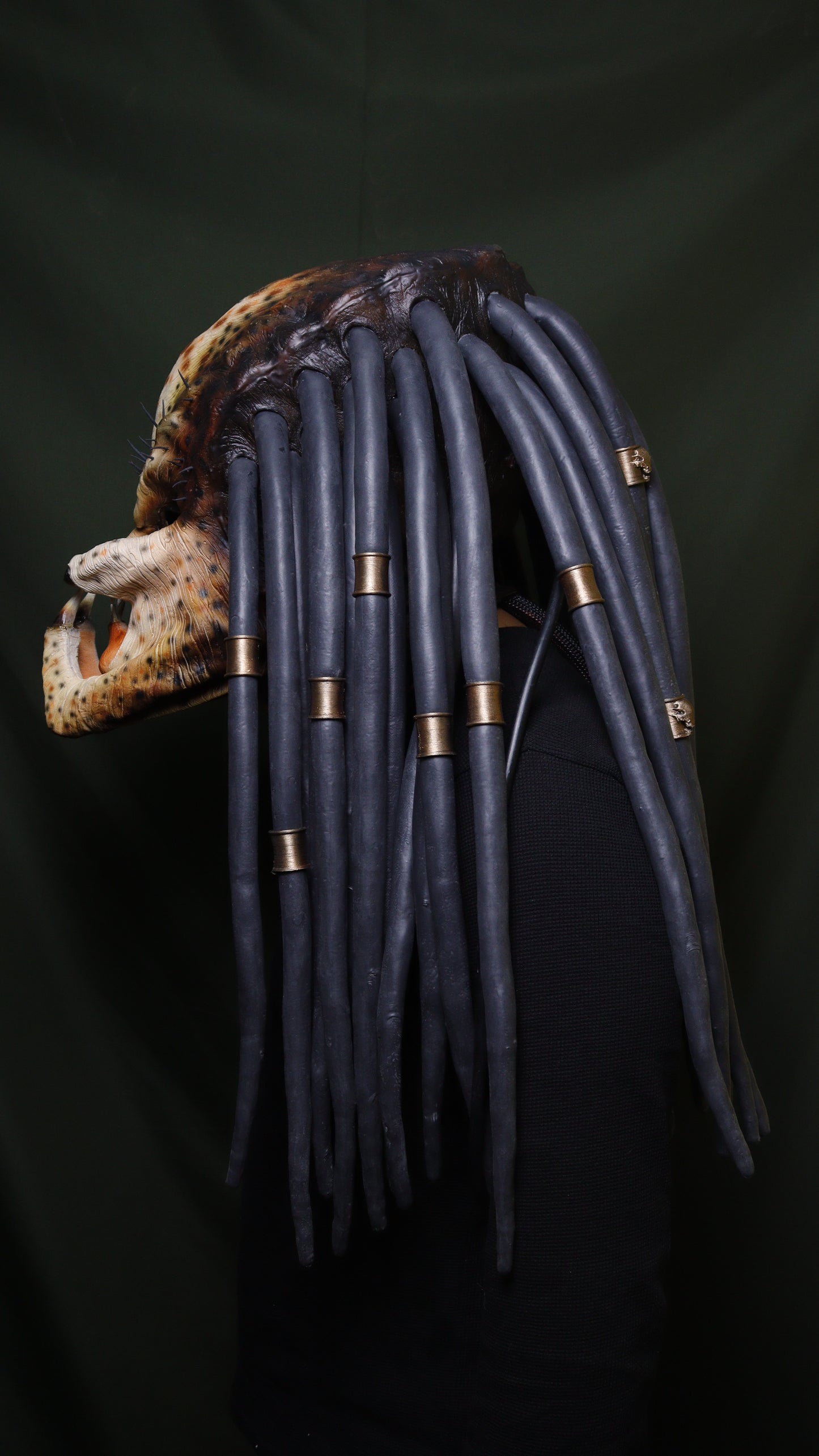 Máscara clásica Depredador 1987 animatronica, con Biohelmet